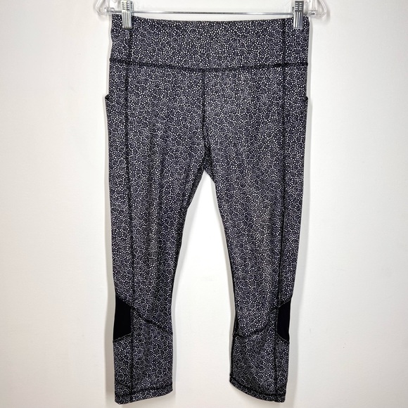 Lululemon Pace Rival Crop Freckle Flower Black Sz 6 - Picture 2 of 12